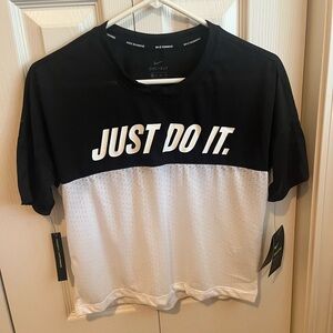 NWT Nike Just Do It Cropped Tee